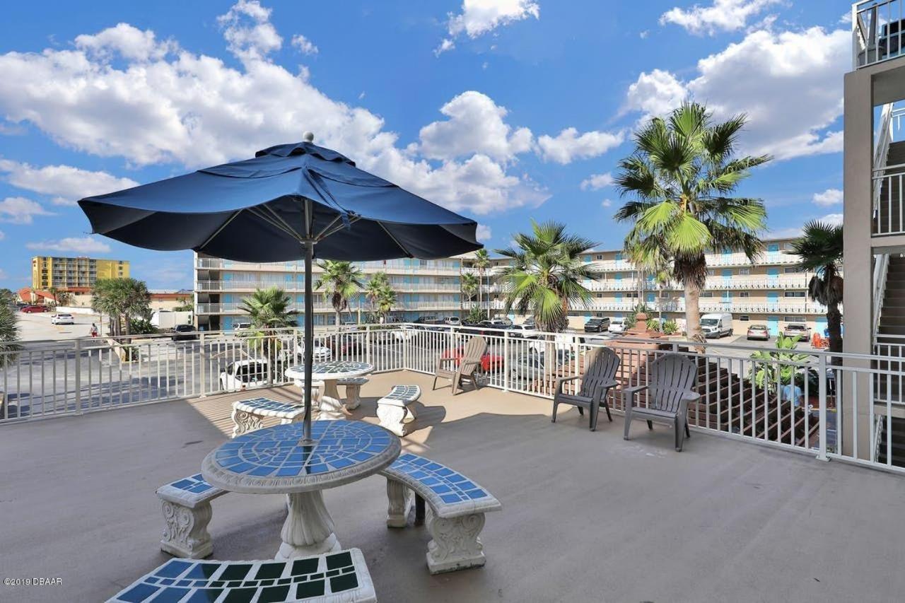 Ocean Breeze - Direct Ocean Front-Pool Is Open Daytona Beach Exterior foto