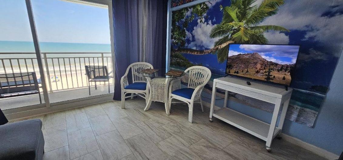 Ocean Breeze - Direct Ocean Front-Pool Is Open Daytona Beach Exterior foto