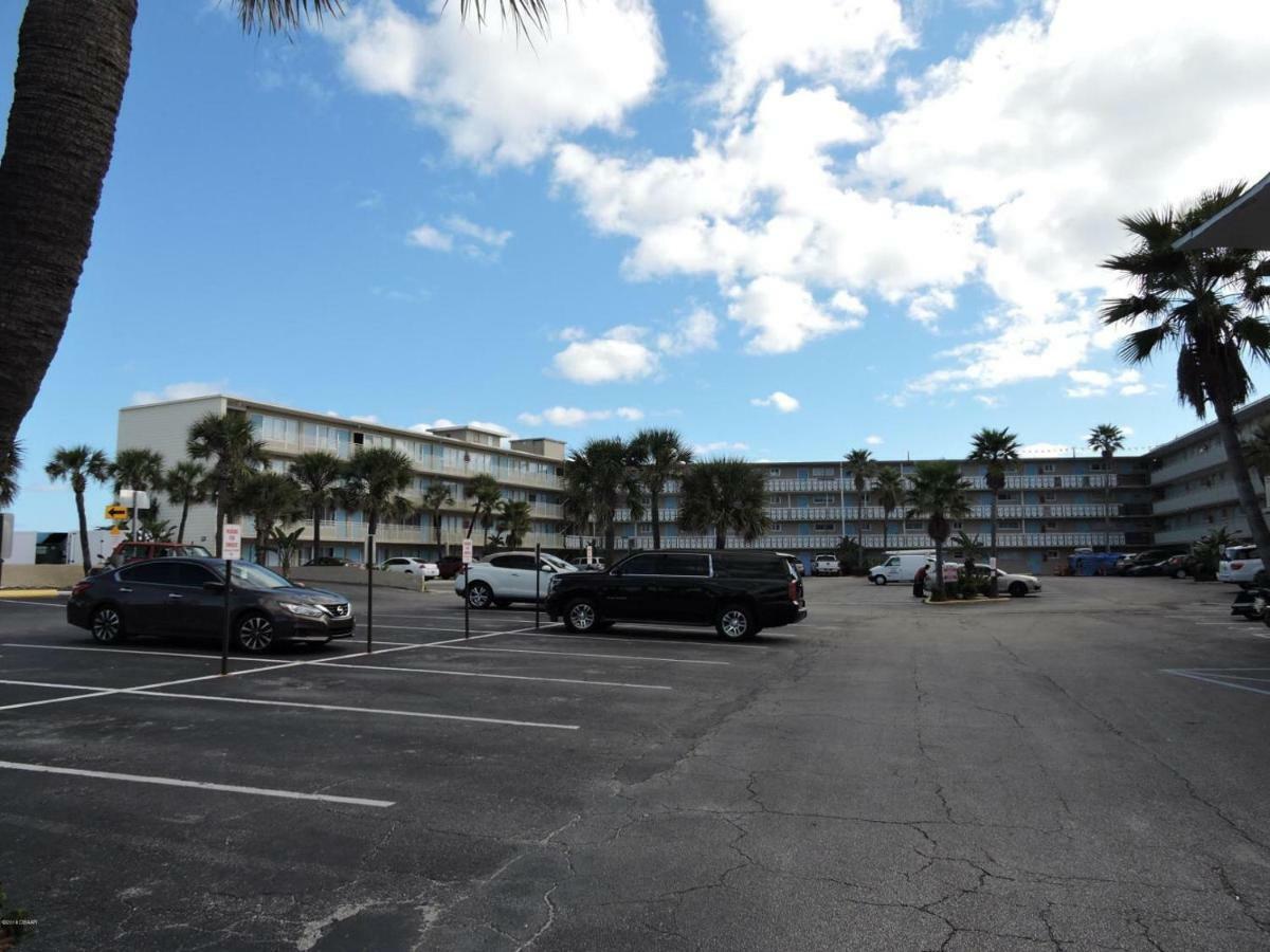 Ocean Breeze - Direct Ocean Front-Pool Is Open Daytona Beach Exterior foto